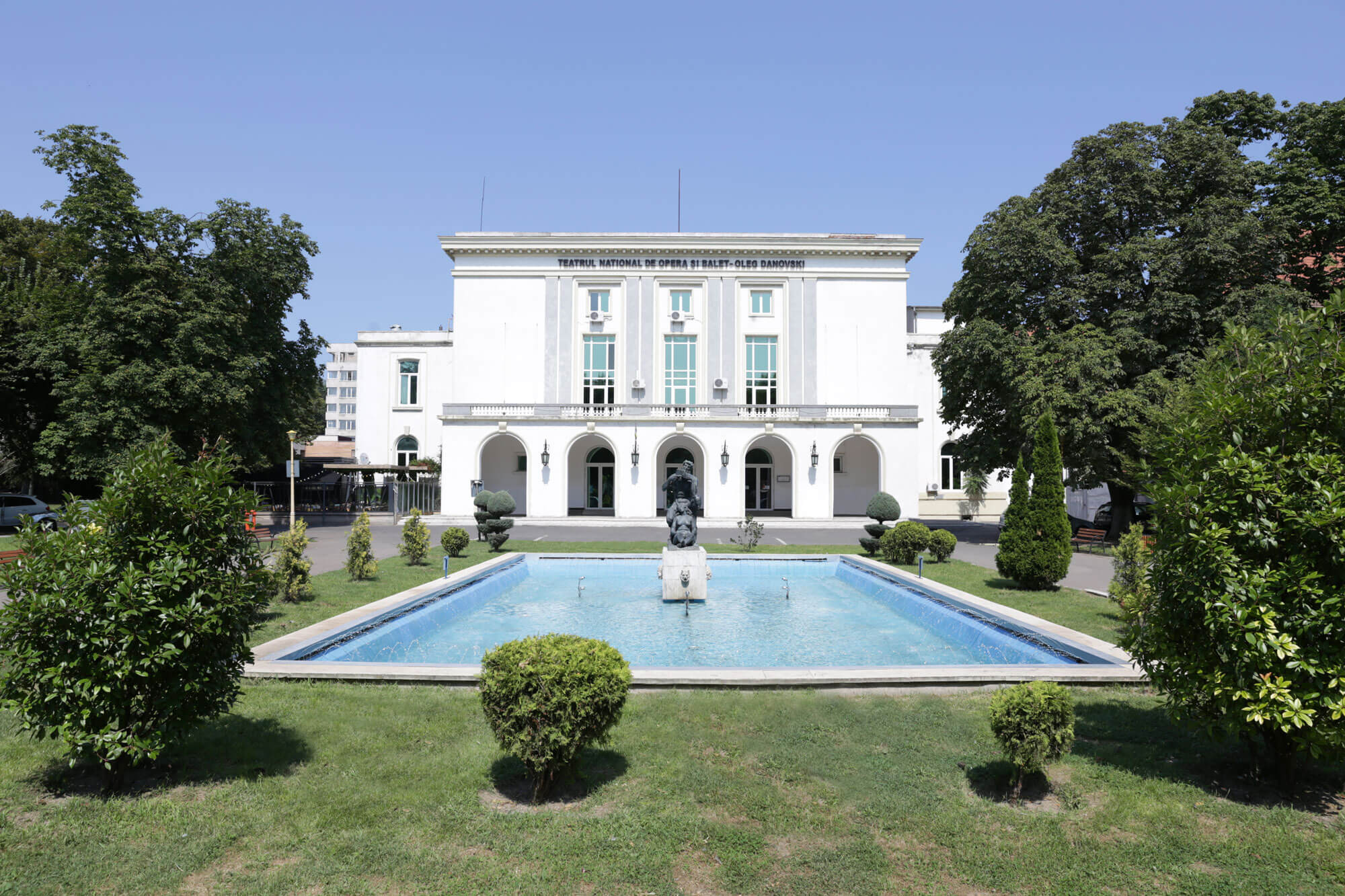 Teatrul Național de Operă și Balet „Oleg Danovski”